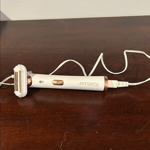 Flawless by Finishing Touch White & Rose Gold Electric Razor for Women